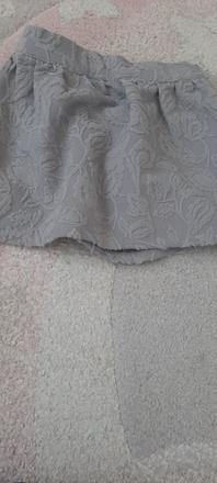 Sukna pre paradnicu, 92