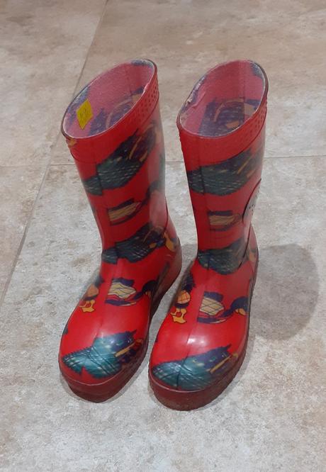 Nové gumáky v.31, 31