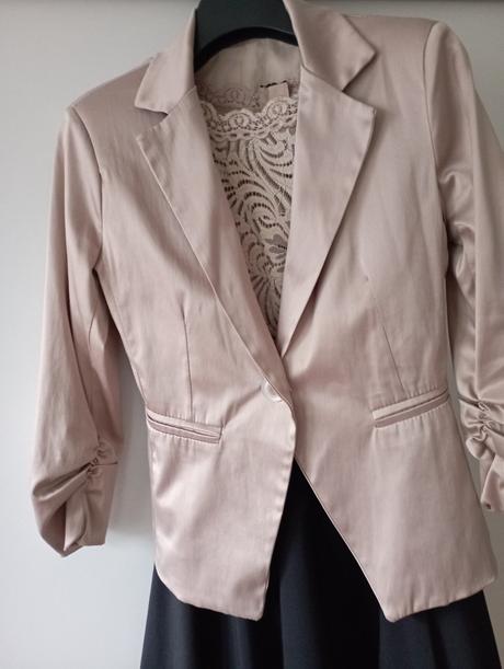 Krásne metalické sako, s