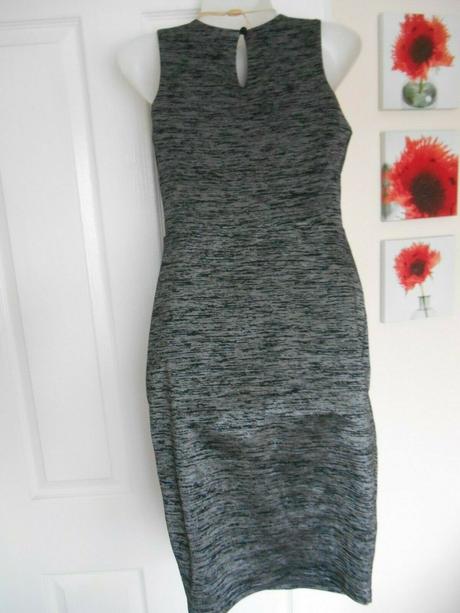 Damske saty, velkost 40, river island,40