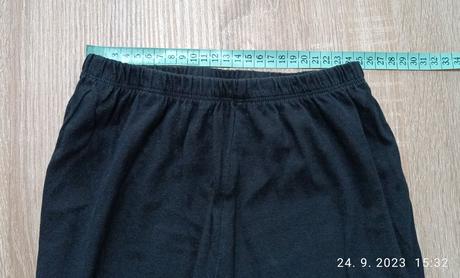 Pyžamové nohavice, 122