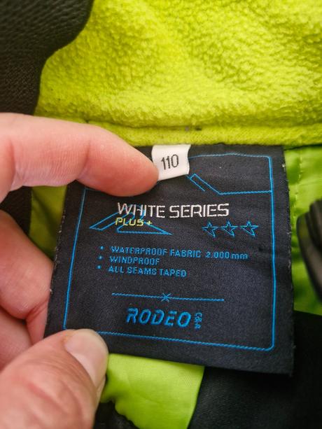 Nohavice do snehu, 110