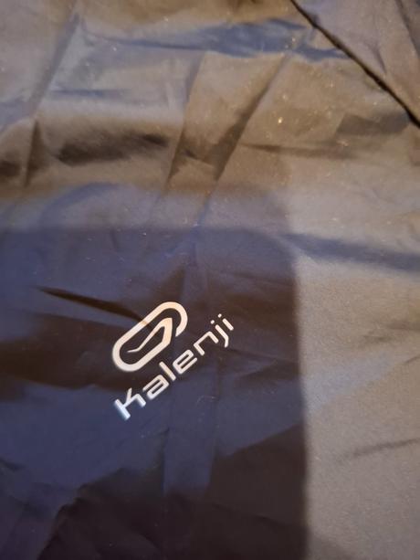 Tenká sustakova bunda, decathlon,152