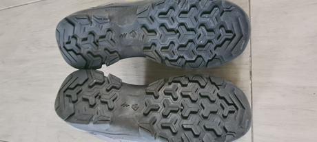 Turistické topanky, 34