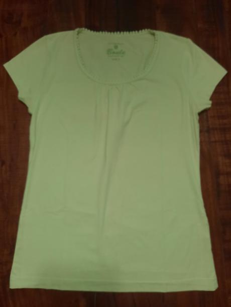 Pistáciové tričko elegantné, s