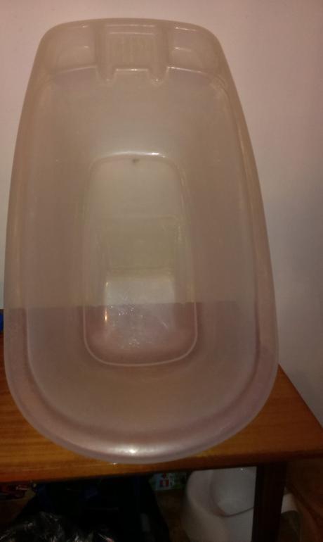 Väčšia tvarovaná vanička cam, 