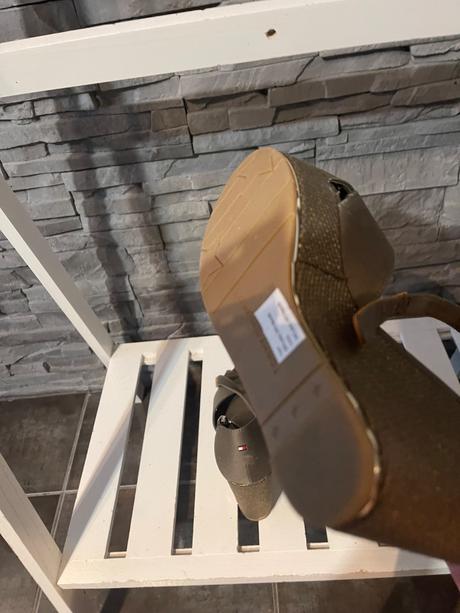 Tommy hilfiger v.37, tommy hilfiger,37