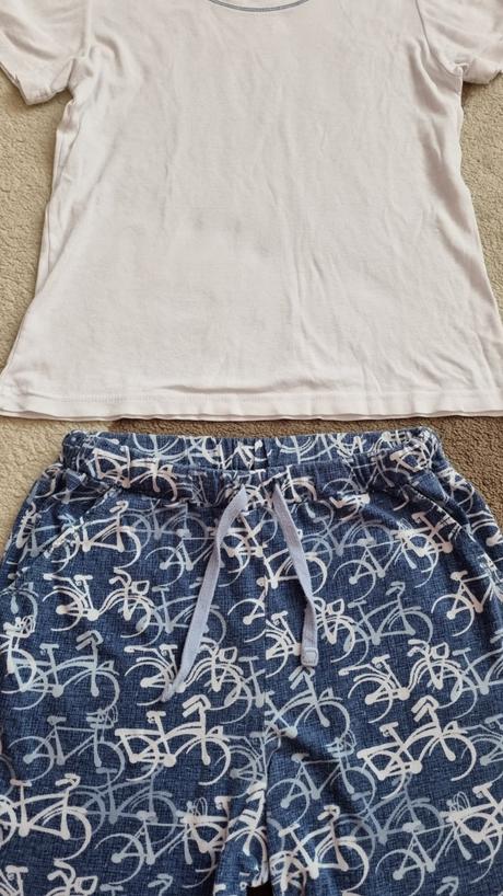 Pyzamo slovenka, slovenka,146