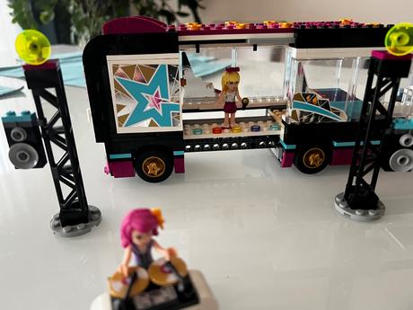 Lego friends  koncertný automobil hviezdy pop, 