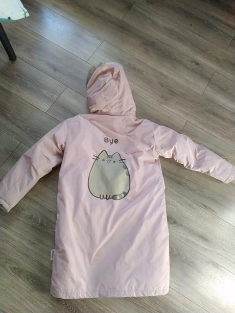 Teplá bunda, reserved,146