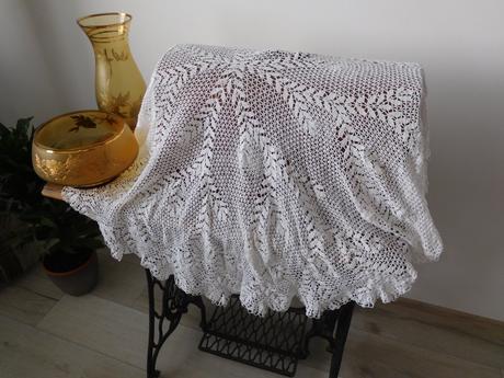 Dečku háčkovanú,okrúhlu-o rozmere-priemer 116 cm, 