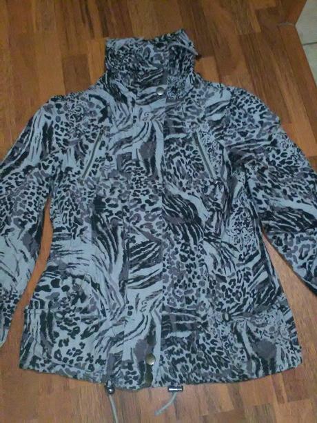 Bunda s poštou, new look,40