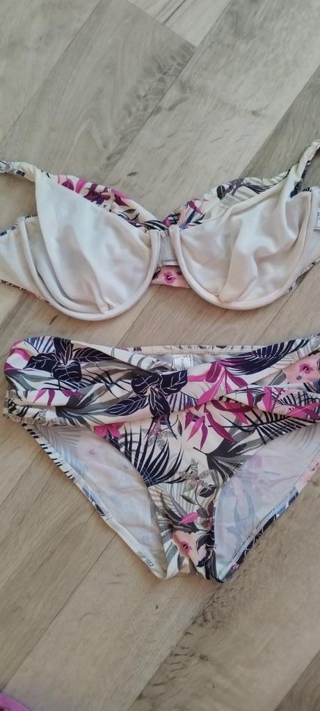 Dvojdielne plavky, authority,36