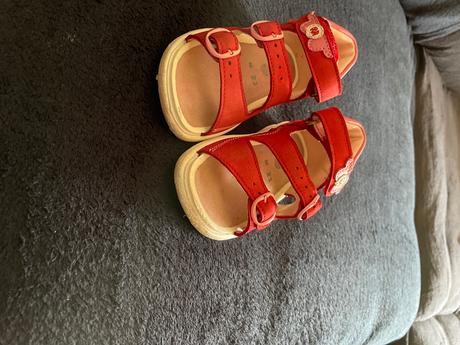 Predam sandalky, 23