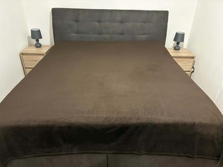 Predám poťahy na gauč/posteľ, 2 kusy, 230x220cm, 