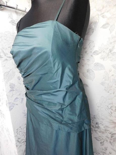 Luxusne slavnostne saty, 38