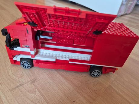 Lego racers 8185 ferrari truck,