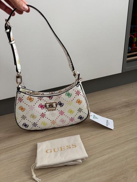 Kabelka guess, guess