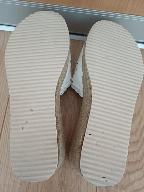 Biele šľapky na platforme, 38