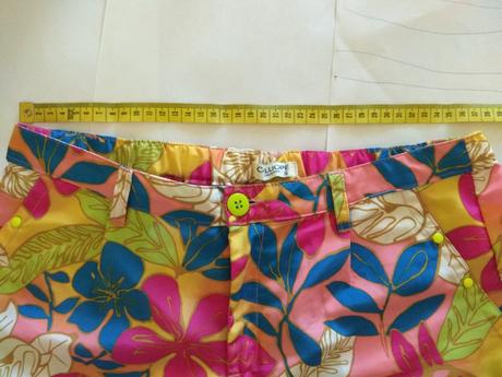 Farebné kraťasy, s