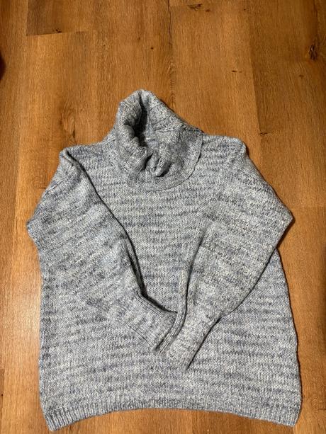 Hrubý rolák reserved, reserved,s