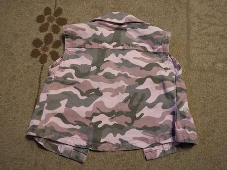 Komplet sukňa a vesta, 98