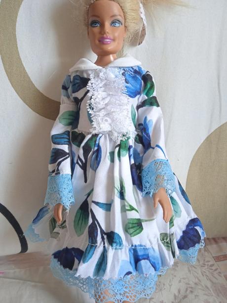 Šaty babika barbie,