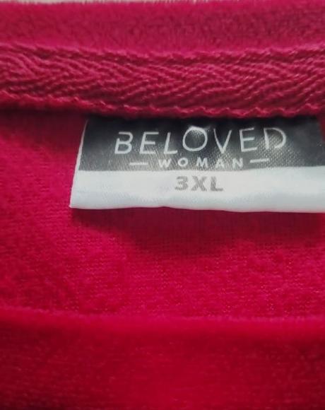 Červené zamatové tričko s hviezdami, v. 2xl, xxl