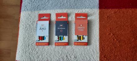 Pastelky drevene, male,