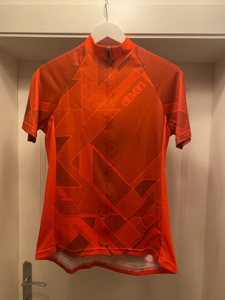 Dámsky cyklistický dres eleven, 42