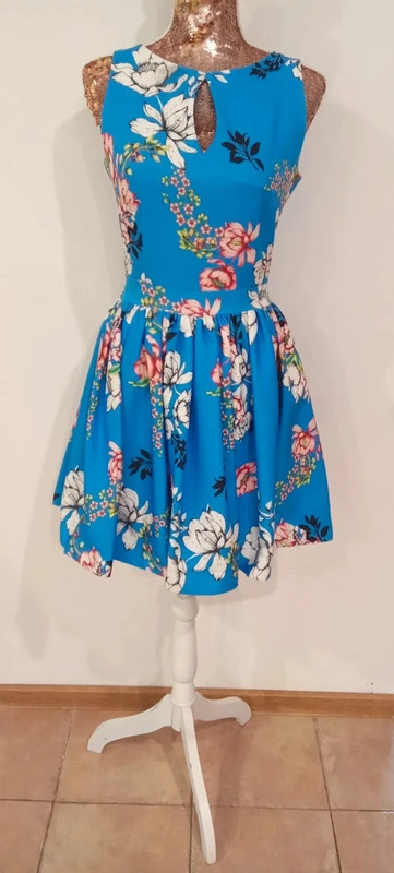 Romantické šaty, m