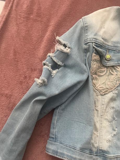 Riflový kabát kratky s čipkou, s