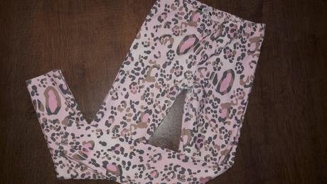 Leginy, river island,140