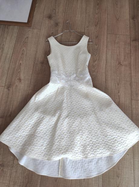 Spoločenské šaty, 36