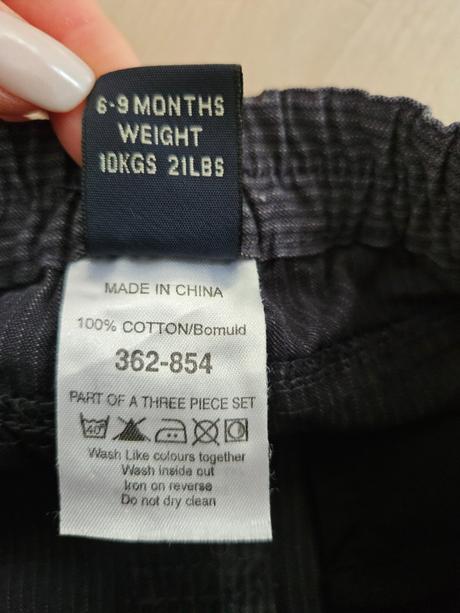 Chlapčenský oblek next 9m, 68