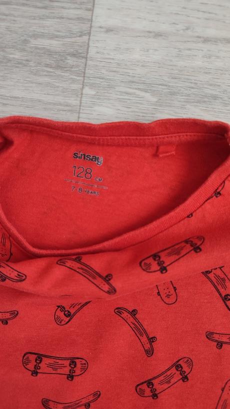 Tričká 2ks, sinsay,128