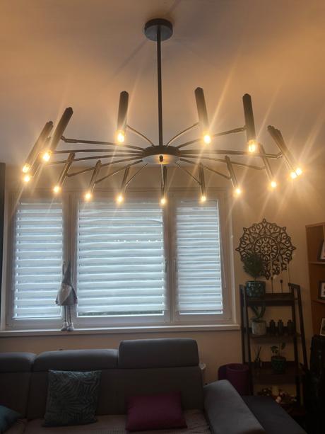 Moderná a dekoratívna lampa, 