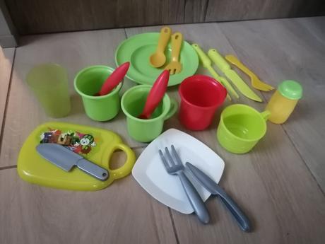 Kuchynský riad a náradie do kuchynky, 