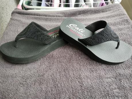 Šľapky, skechers,38