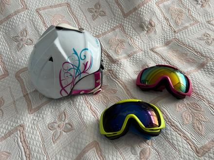 Helma na lyzovanie, xs