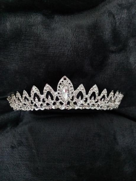 Korunka na prvé sväté prijímanie, svadbu, 