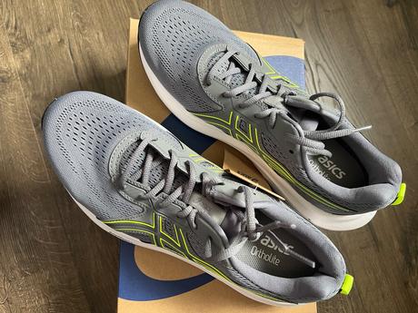 Asics nove, asics,44 / 45