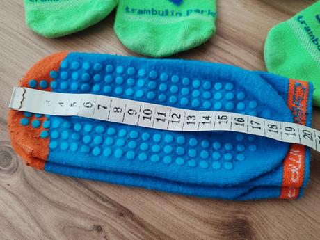 Ponožky na skákanie na trampolínach, 34