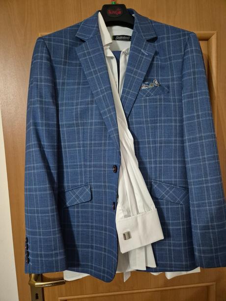 Chlapčenský oblek, 50