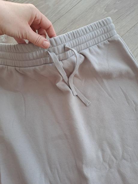 Super sukna, gate,40