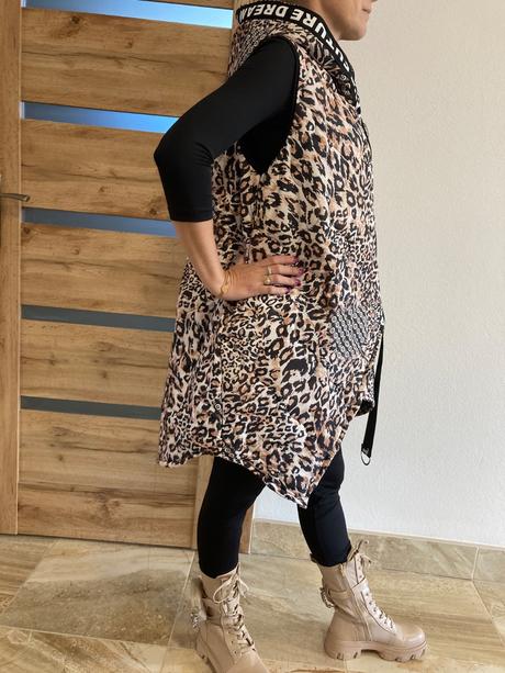 Vesta leopardací vzor xl,2xl,l, xl