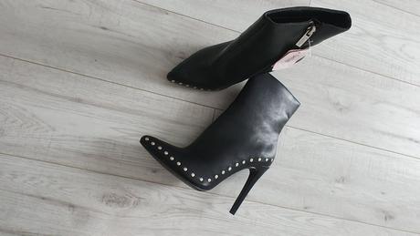 Kotnicky, 38