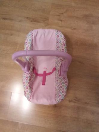 Prenosná sedačka pre bábiky,