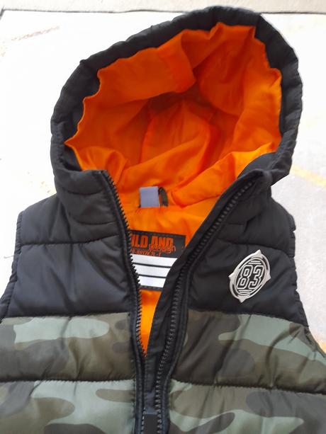 Maskáčová vesta, 116