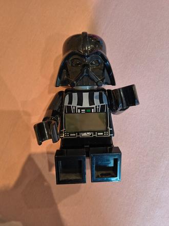 Hodiny s budíkom star wars,